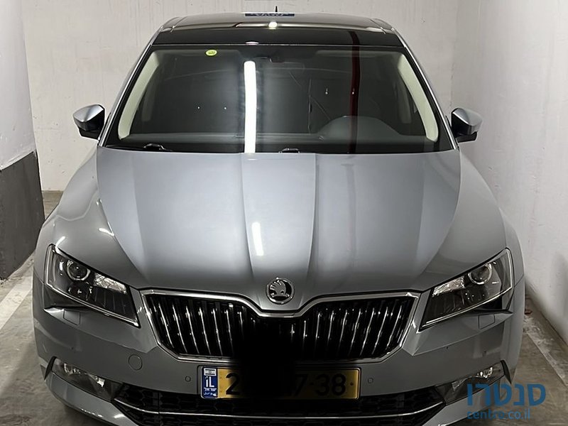 2016' Skoda Superb סקודה סופרב photo #3