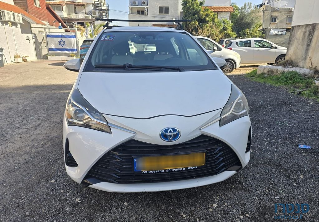 2019' Toyota Yaris טויוטה יאריס photo #3