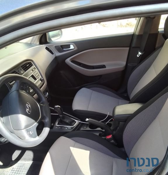 2015' Hyundai i20 יונדאי photo #5