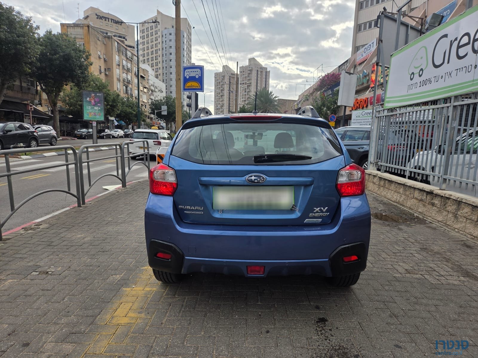 2015' Subaru XV photo #6