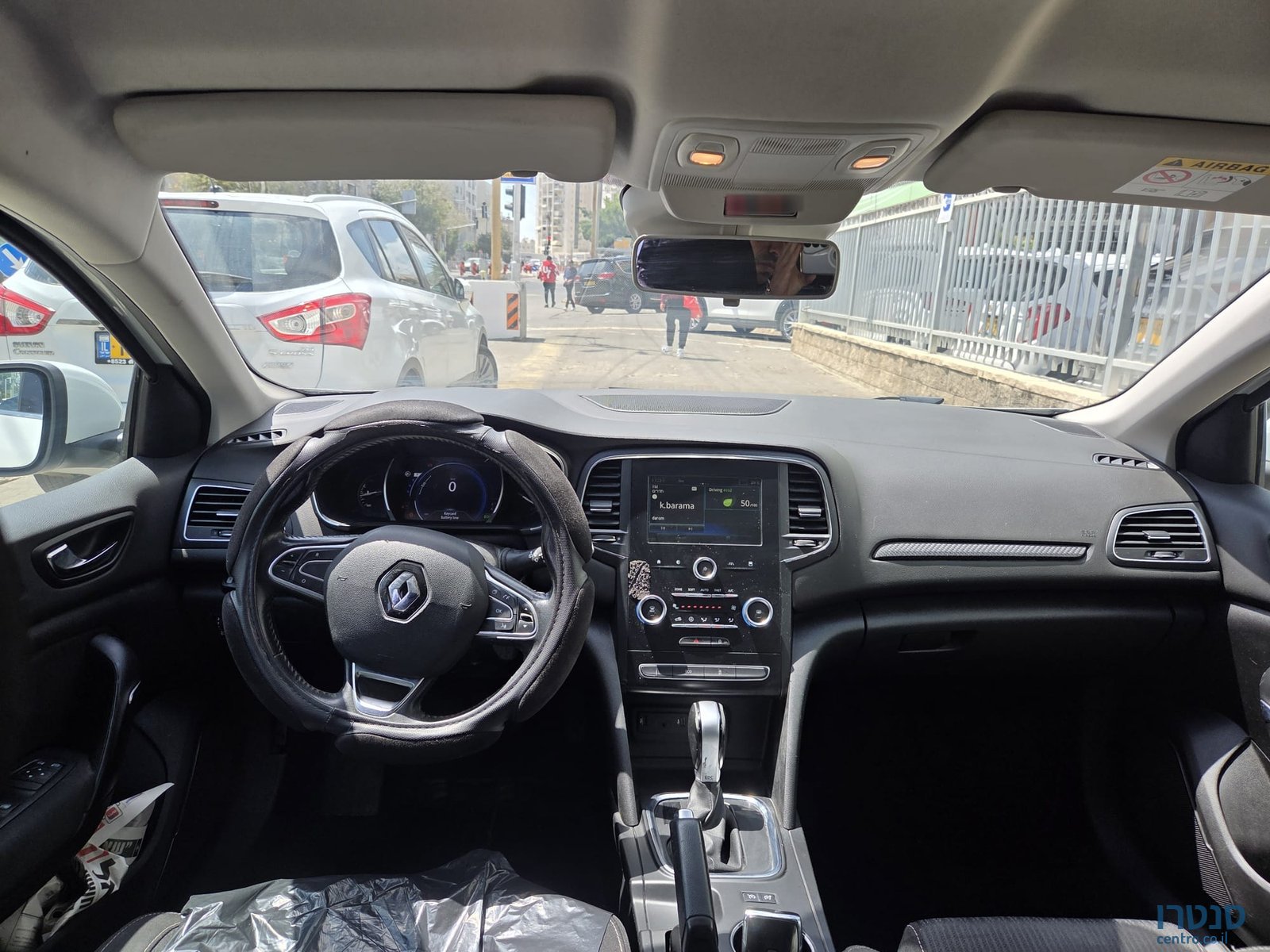 2020' Renault Megane photo #2