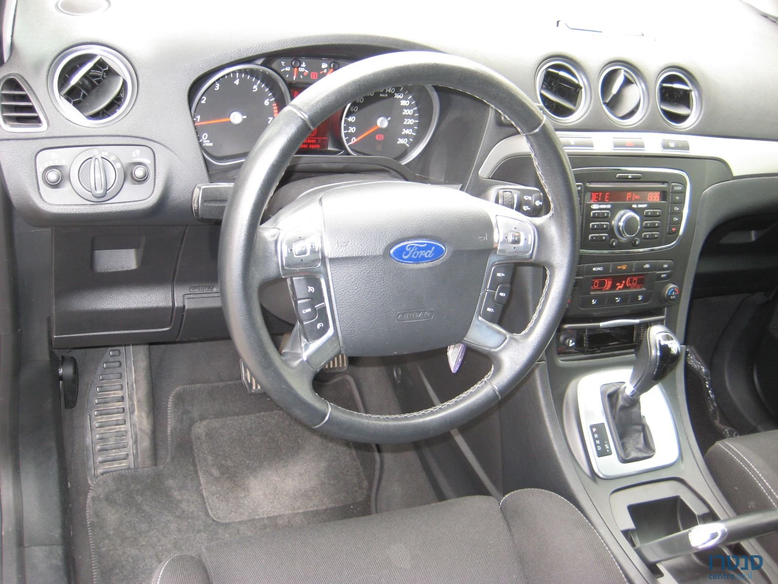 2014' Ford S-Max photo #5