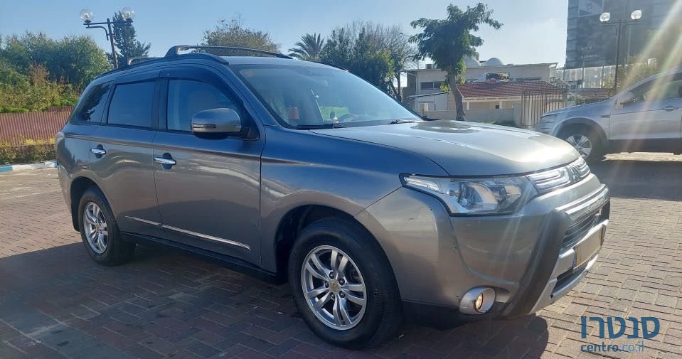 2014' Mitsubishi Outlander מיצובישי אאוטלנדר photo #3