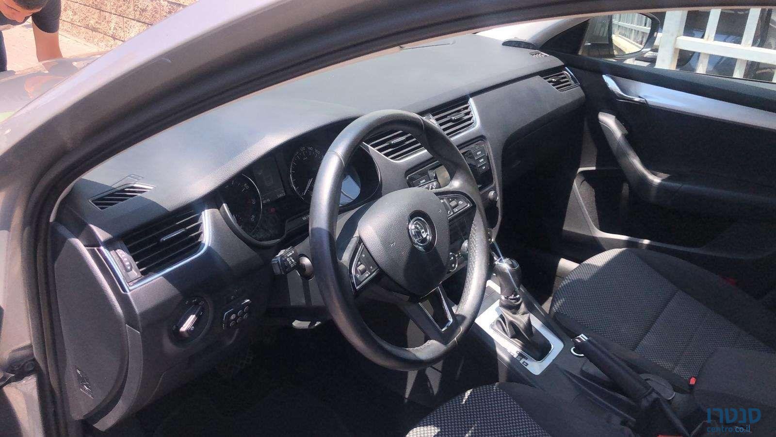 2017' Skoda Octavia סקודה אוקטביה photo #2