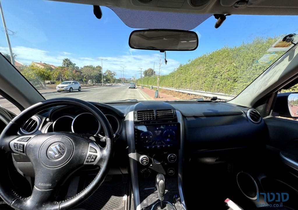2011' Suzuki Grand Vitara סוזוקי גרנד ויטרה photo #4