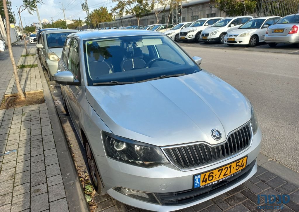 2015' Skoda Fabia סקודה פאביה photo #2