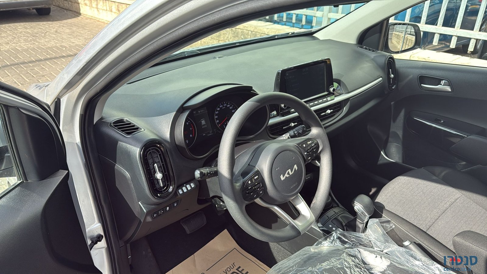 2021' Kia Picanto photo #3