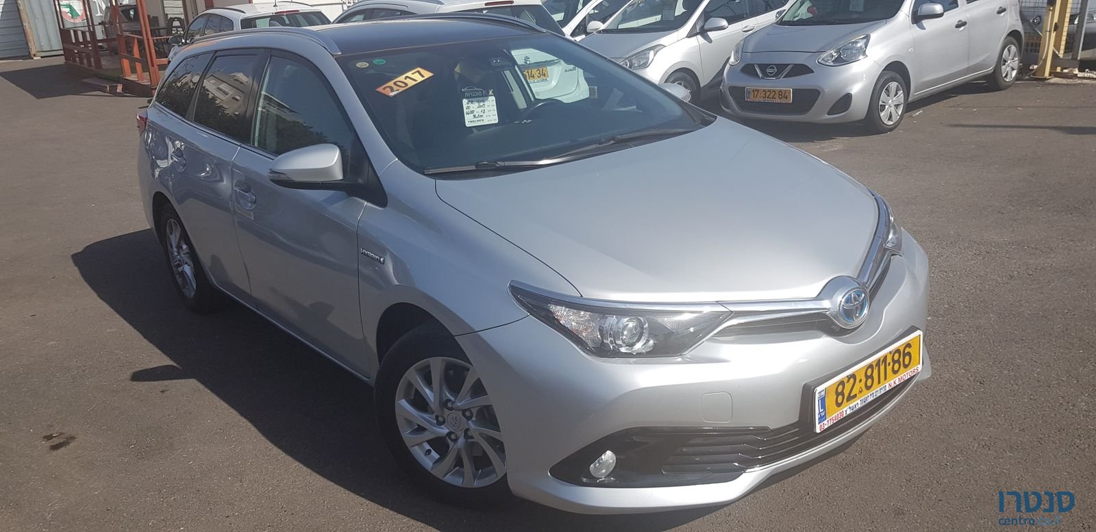 2018' Toyota Auris photo #3