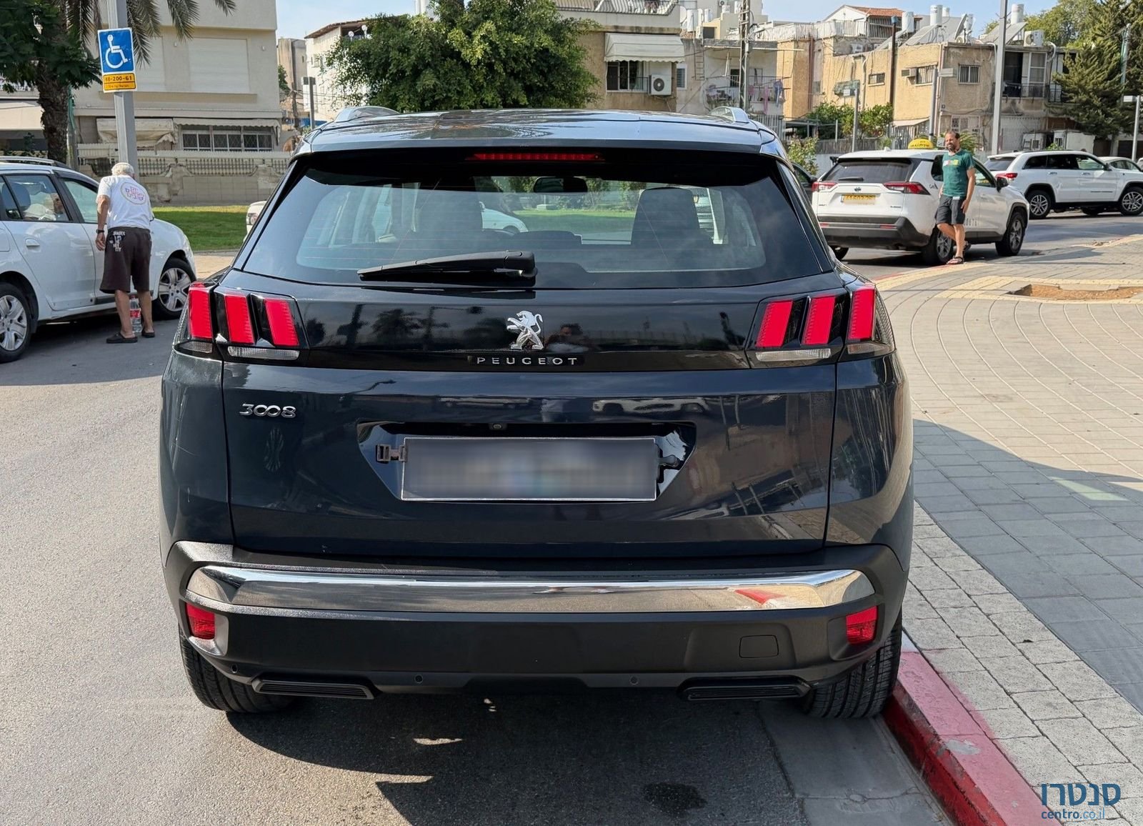 2019' Peugeot 3008 פיג'ו photo #5