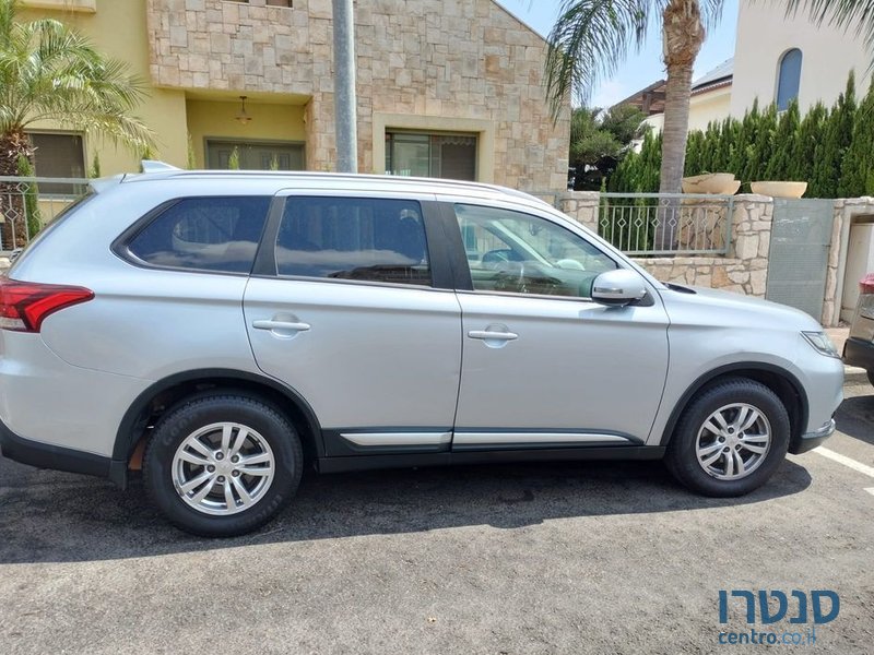 2017' Mitsubishi Outlander מיצובישי אאוטלנדר photo #3