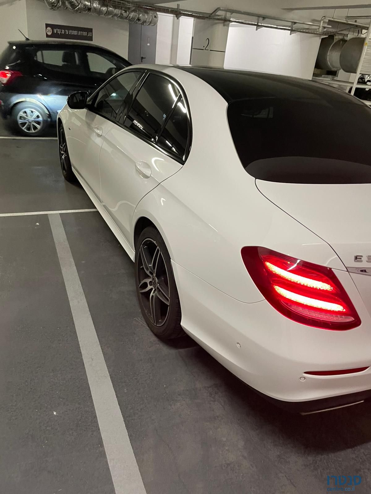 2017' Mercedes-Benz E- Class מרצדס photo #3