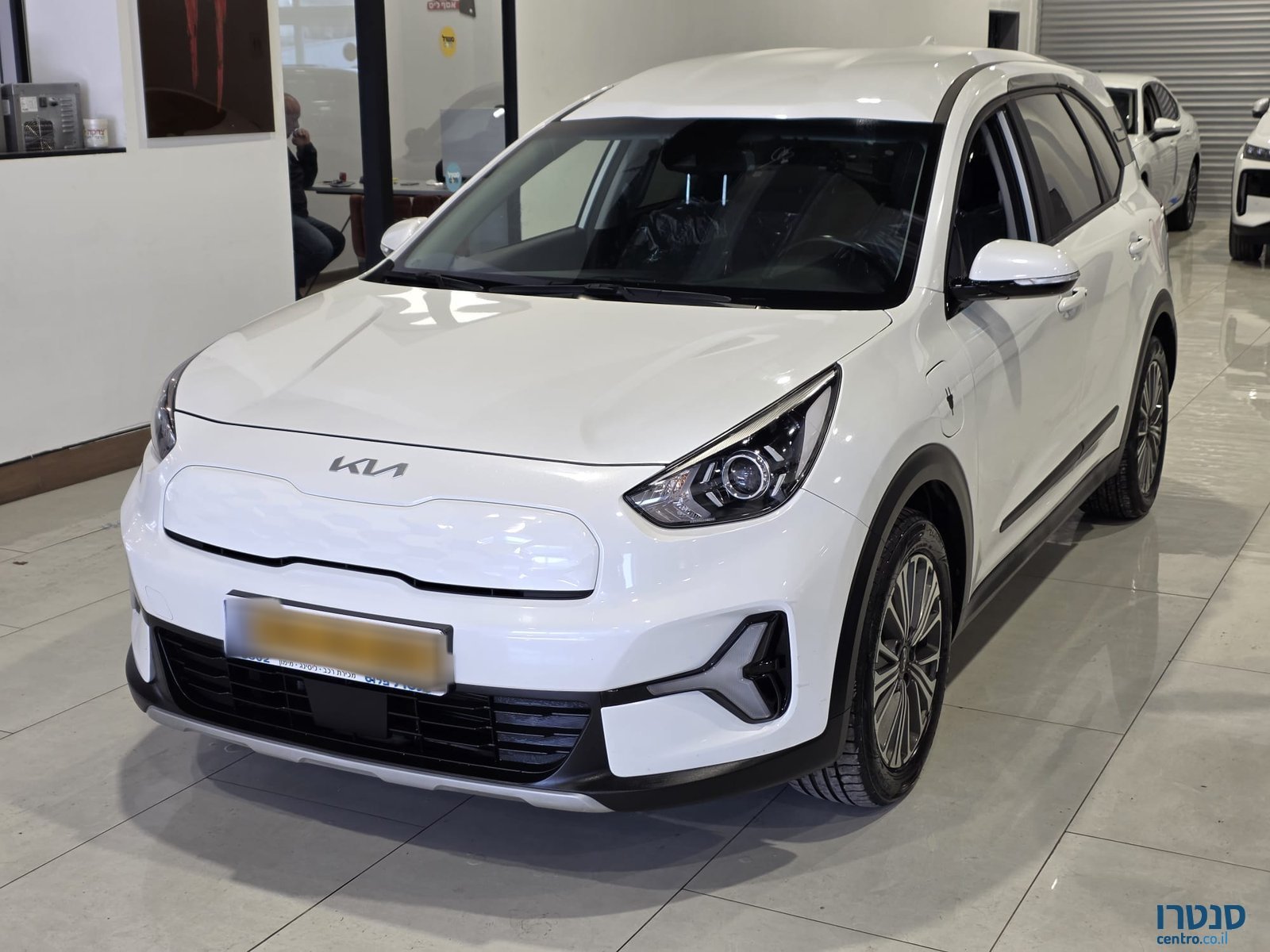 2023' Kia Niro היברידי/פלאגין photo #1
