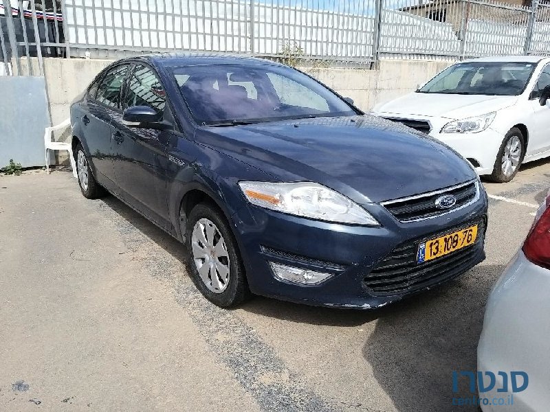 2013' Ford Mondeo photo #1