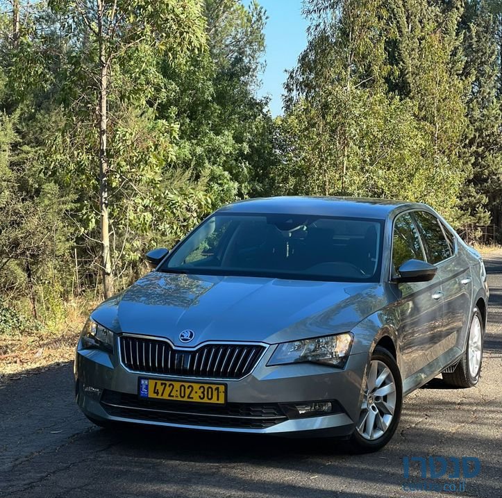 2018' Skoda Superb סקודה סופרב photo #1