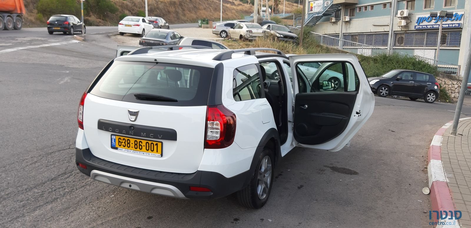 2019' Dacia Logan Stepway photo #2