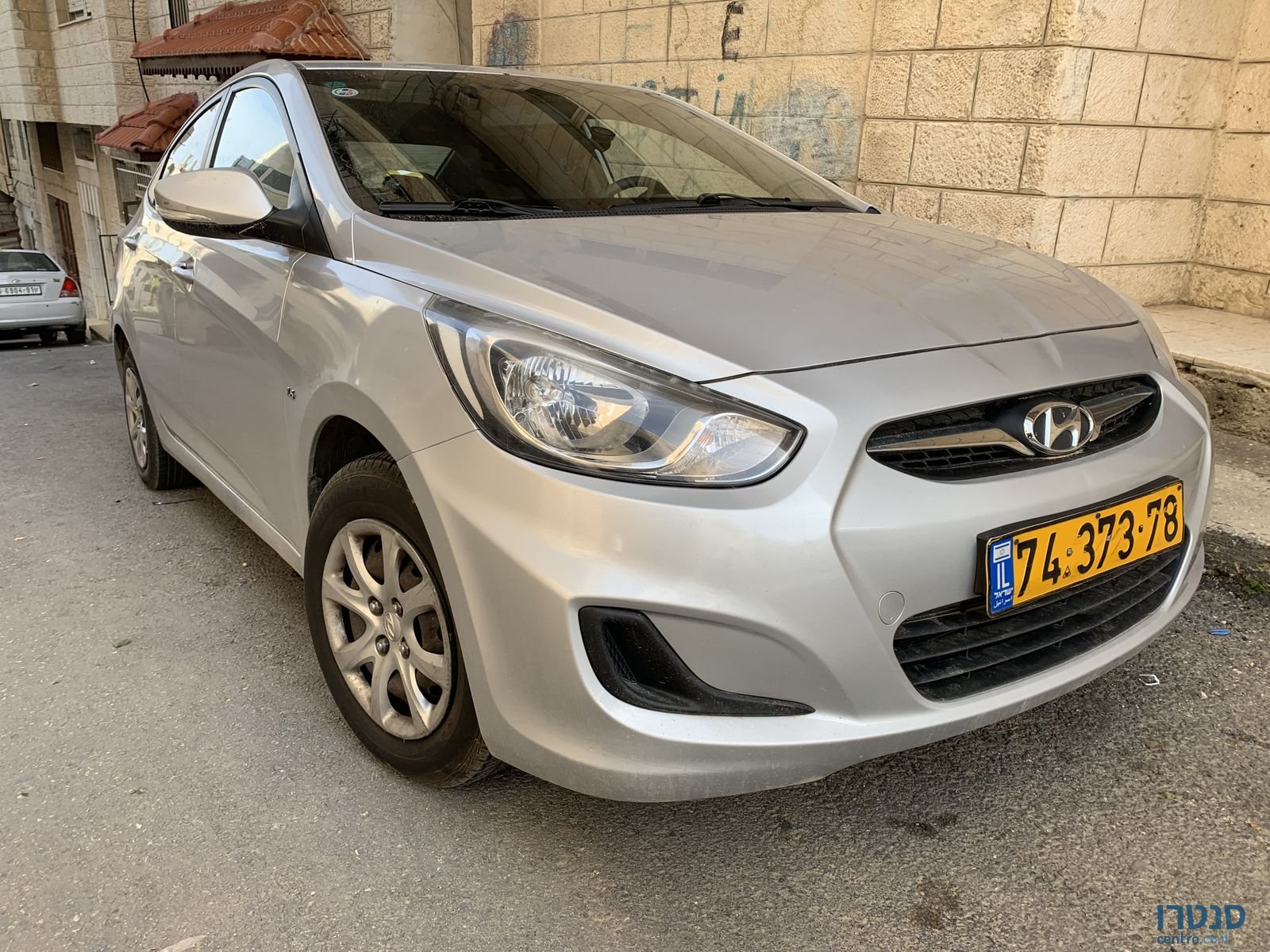 2012' Hyundai Accent photo #2