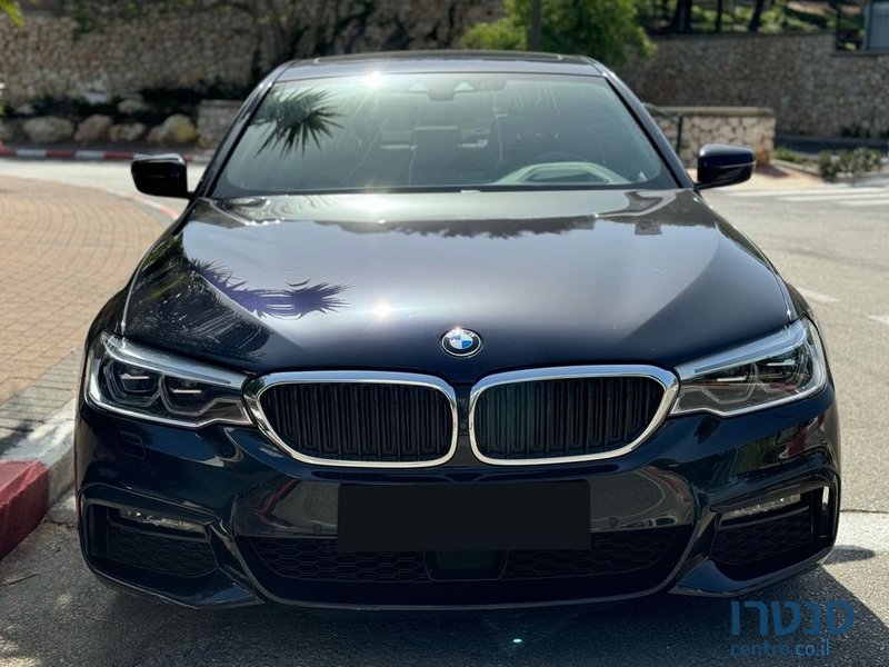 2019' BMW 5 Series ב.מ.וו סדרה 5 photo #2