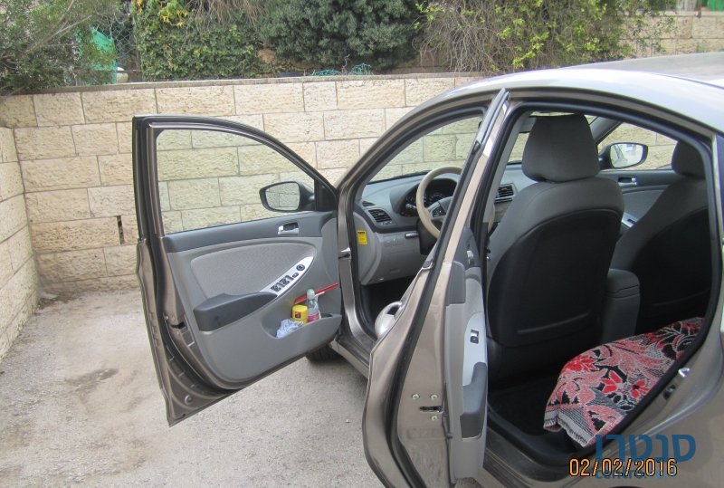 2014' Hyundai Accent photo #2