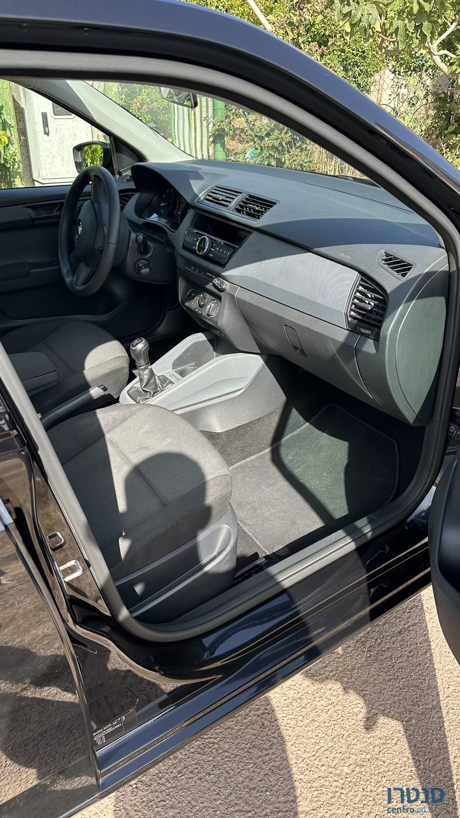 2015' Skoda Fabia סקודה פאביה photo #1