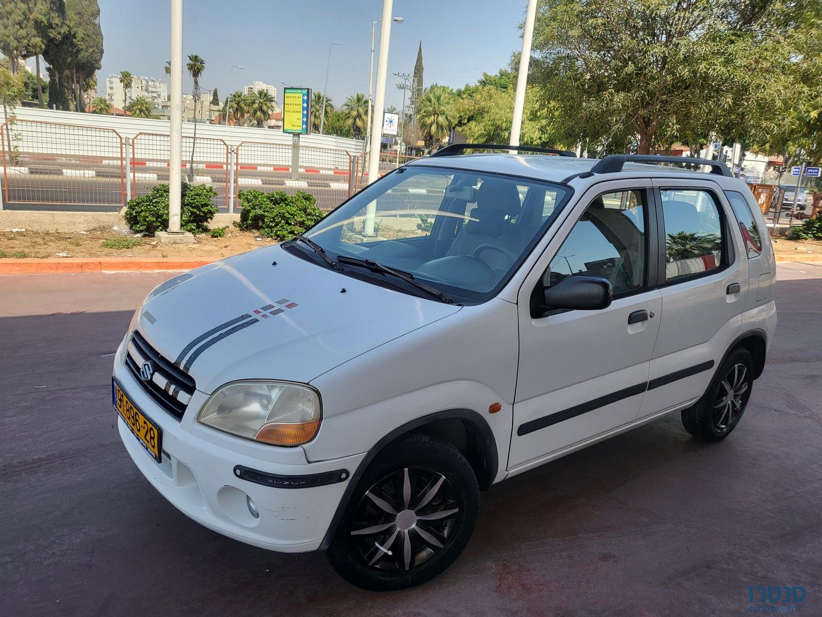 2005' Suzuki Ignis photo #7