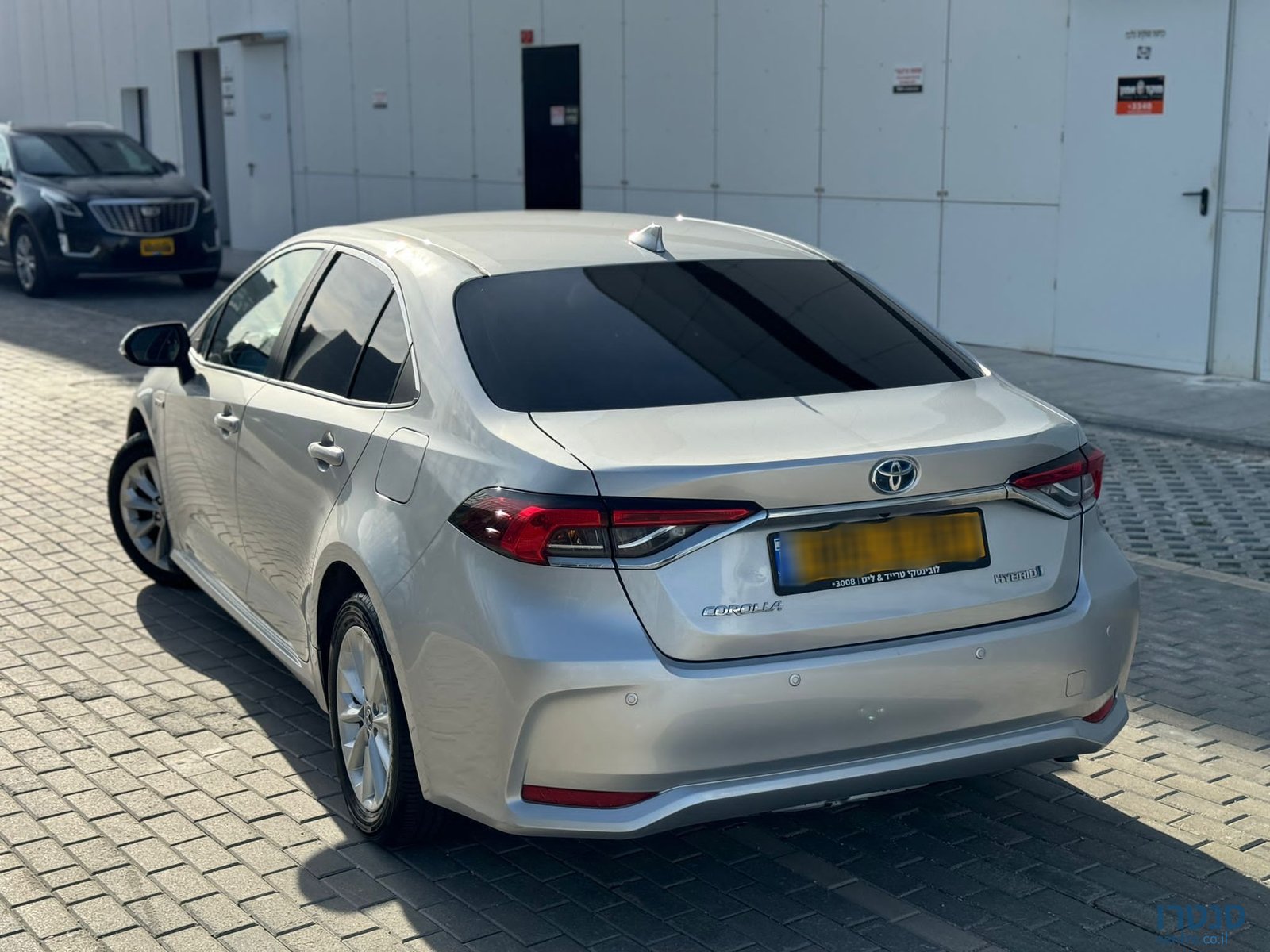 2020' Toyota Corolla photo #3