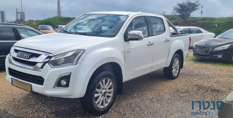 2020' Isuzu 4X4 D-Max איסוזו photo #1