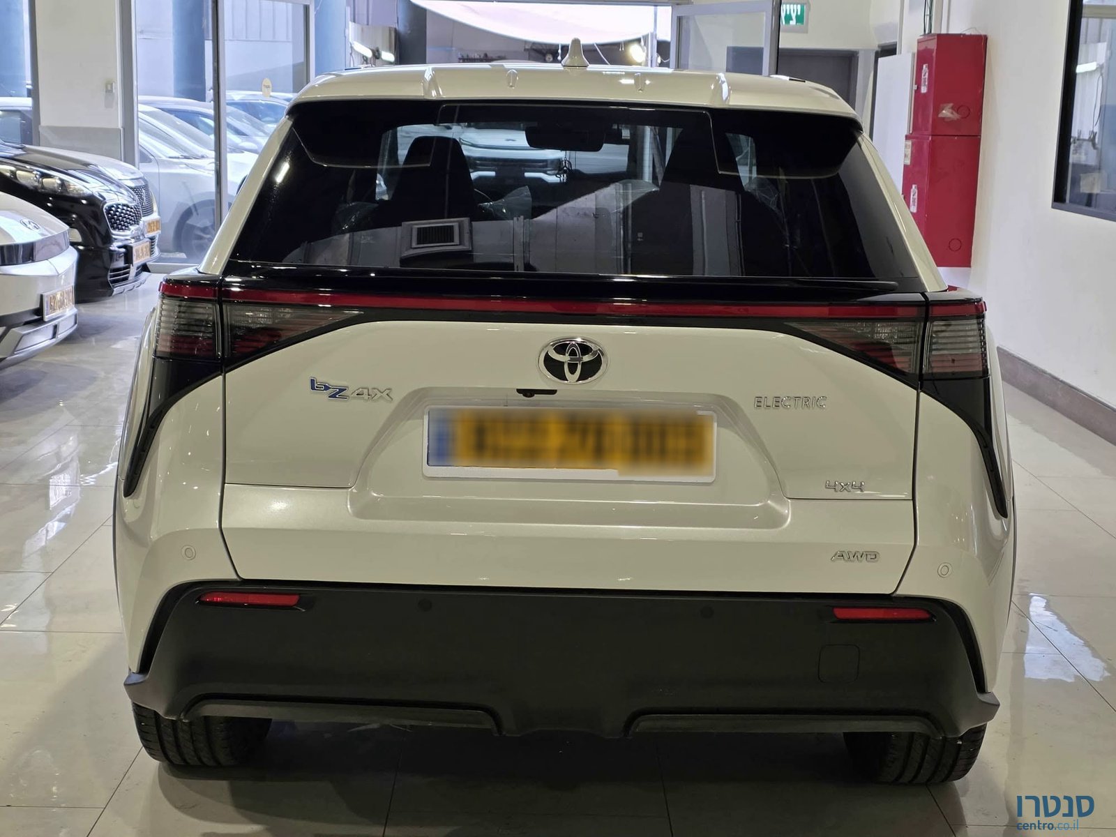 2024' Toyota BZ4X photo #2