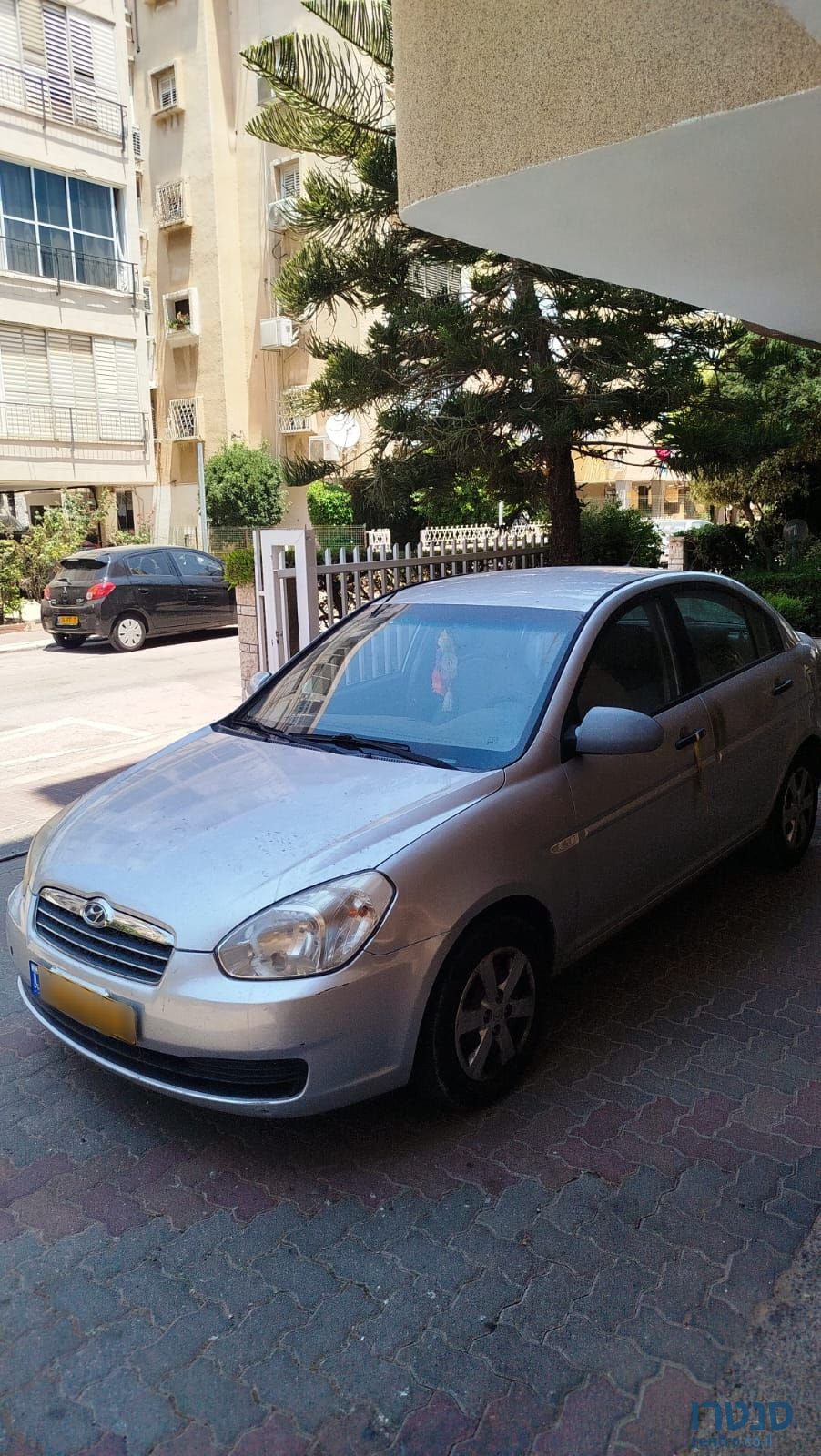 2011' Hyundai Accent יונדאי אקסנט photo #1