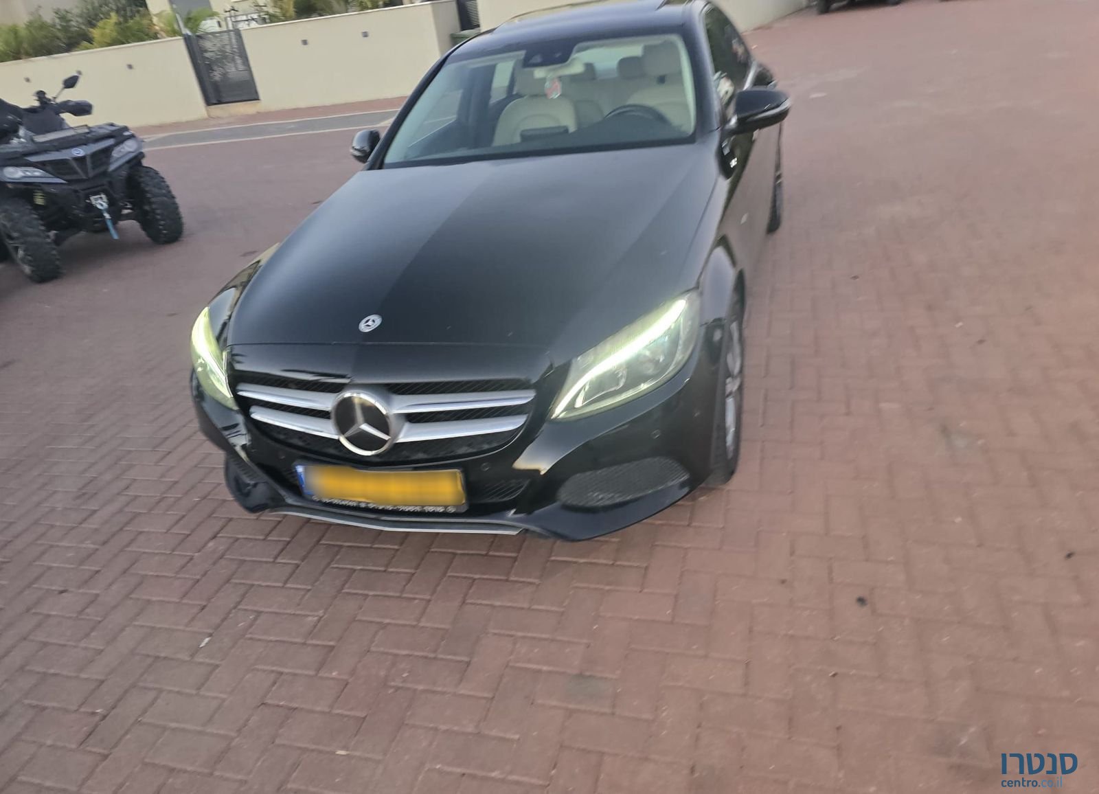 2017' Mercedes-Benz C-Class מרצדס-בנץ photo #1