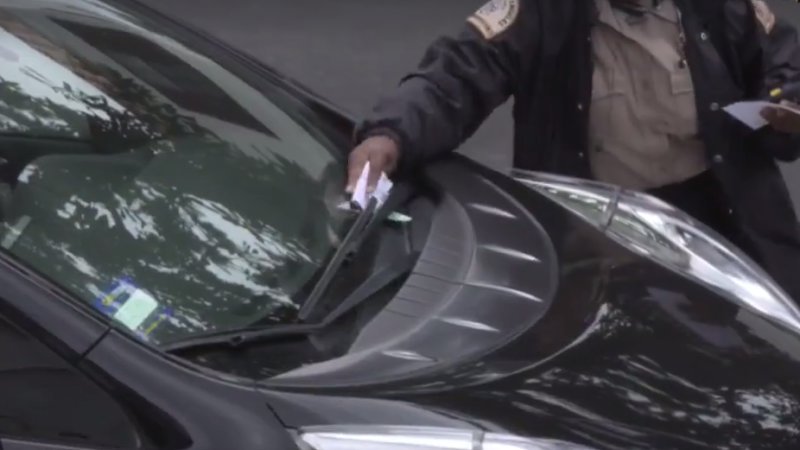 Thousands Watch Car Get Parking Ticket Live In Los Angeles