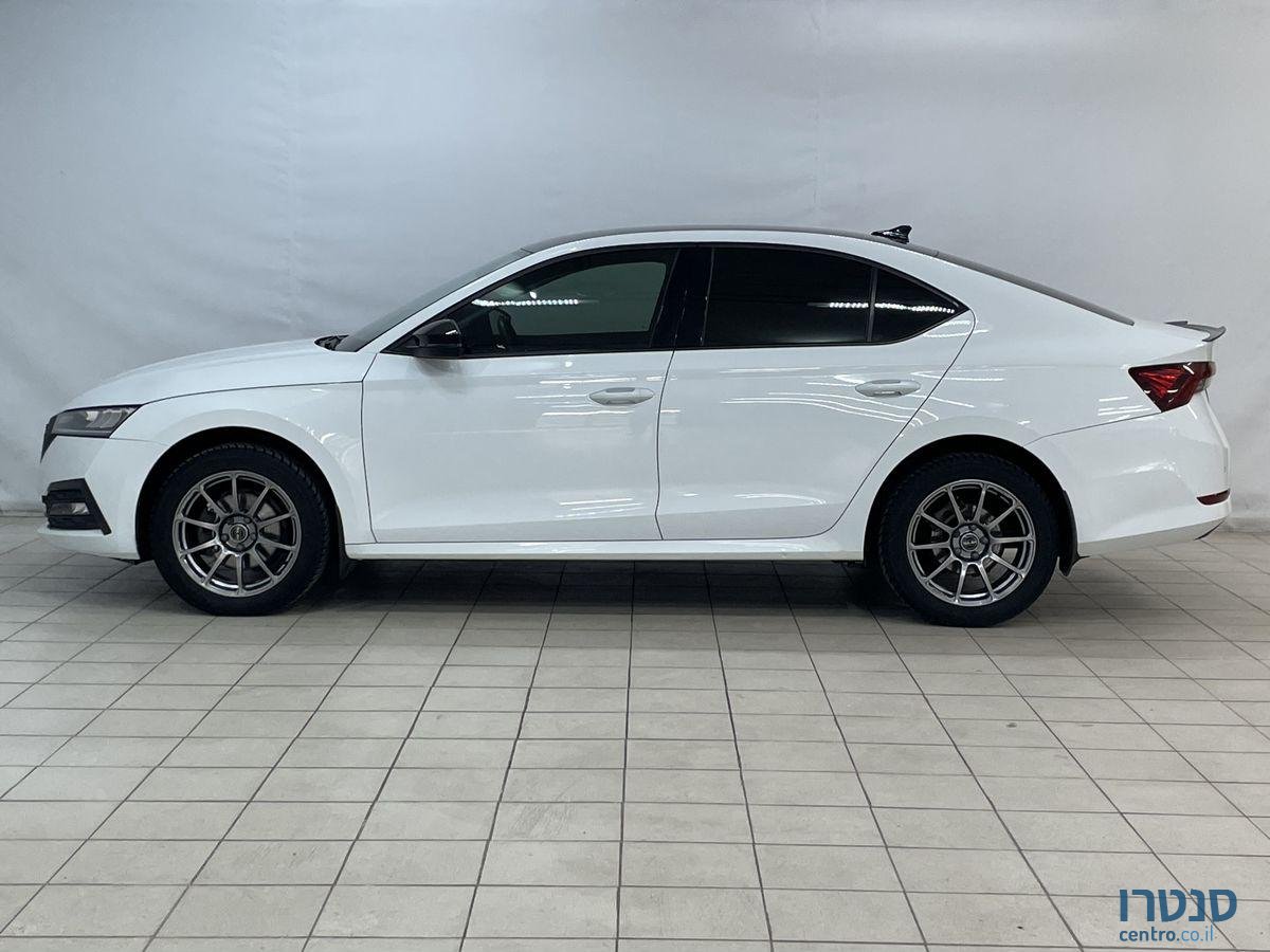 2021' Skoda Octavia photo #4
