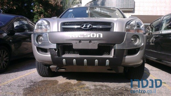 2008' Hyundai Tucson photo #2