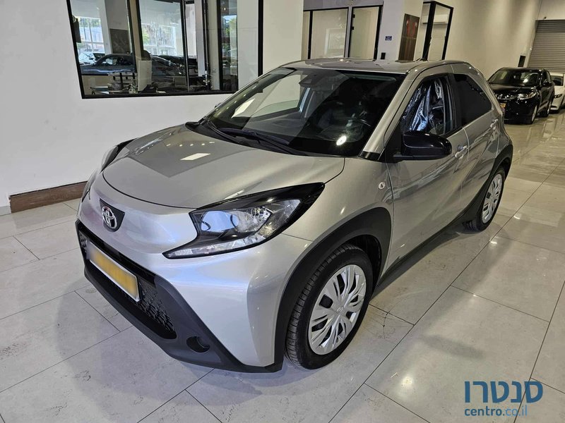 2022' Toyota Aygo photo #1