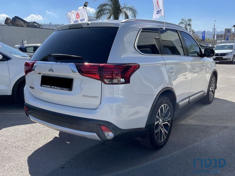 2018' Mitsubishi Outlander מיצובישי אאוטלנדר photo #6