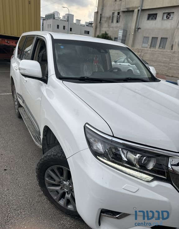 2018' Toyota Land Cruiser טויוטה לנד קרוזר photo #2