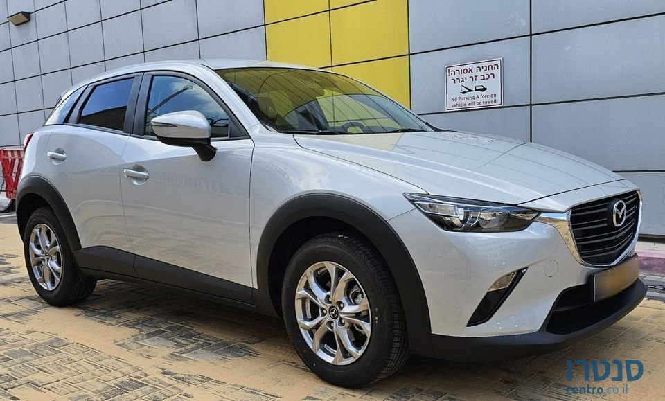 2024' Mazda CX-3 photo #3