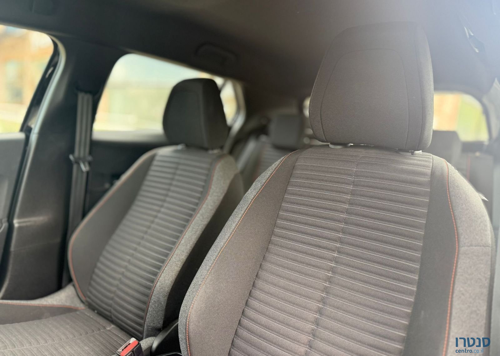 2023' Peugeot 2008 פיג'ו photo #4