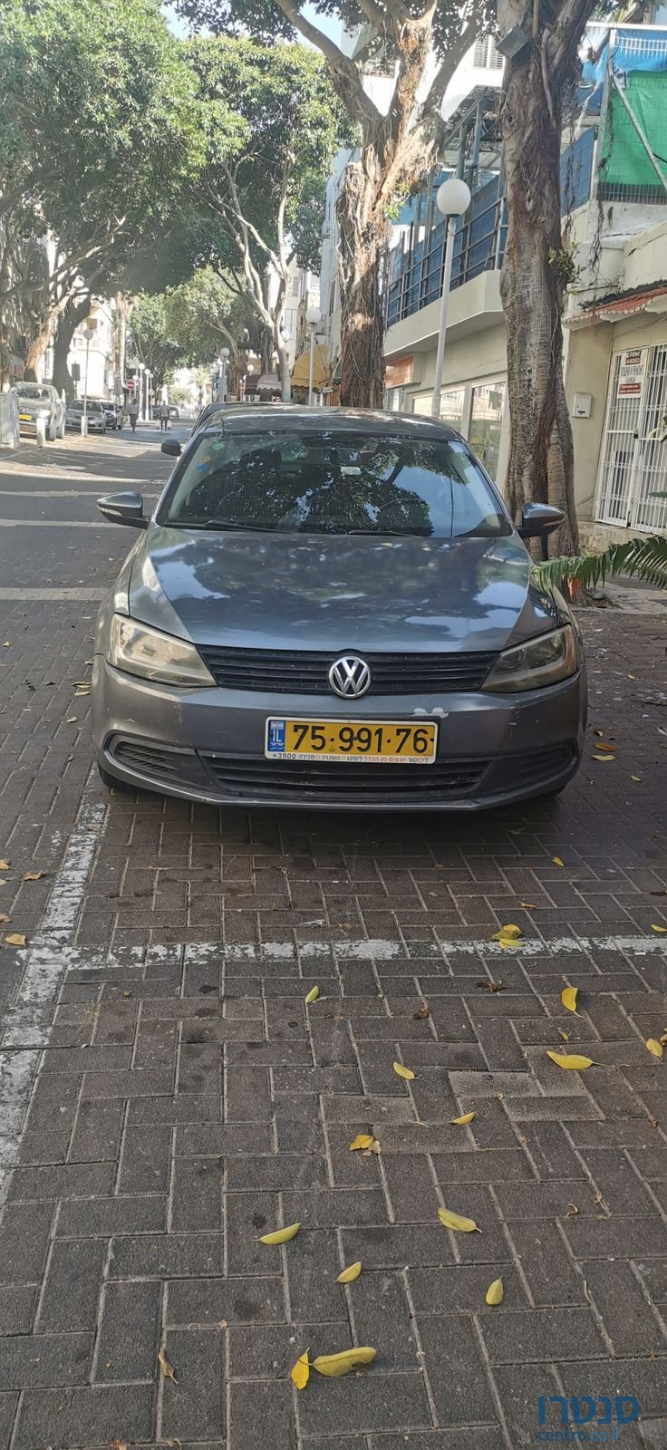 2012' Volkswagen Jetta photo #4