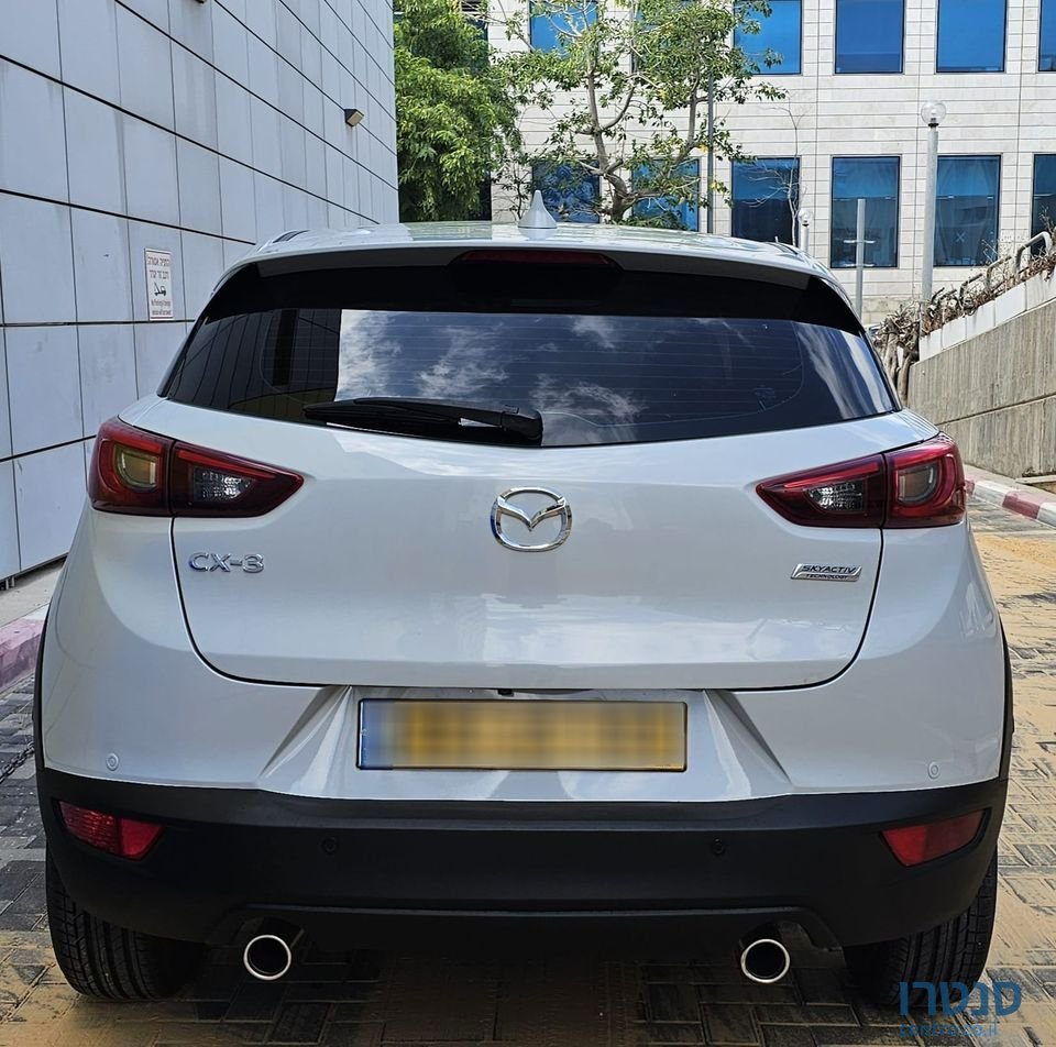 2024' Mazda CX-3 photo #2