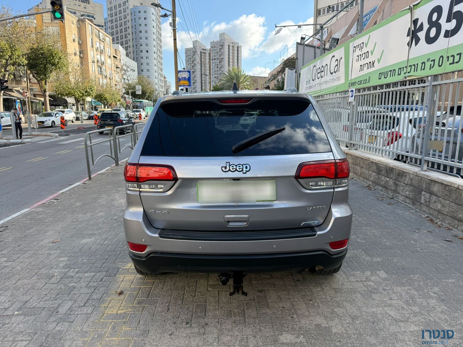 2022' Jeep Grand Cherokee photo #6