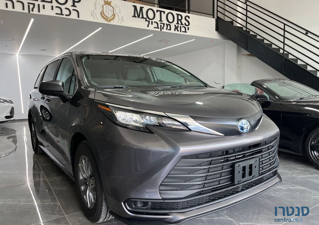 2022' Toyota Sienna טויוטה סיינה photo #2