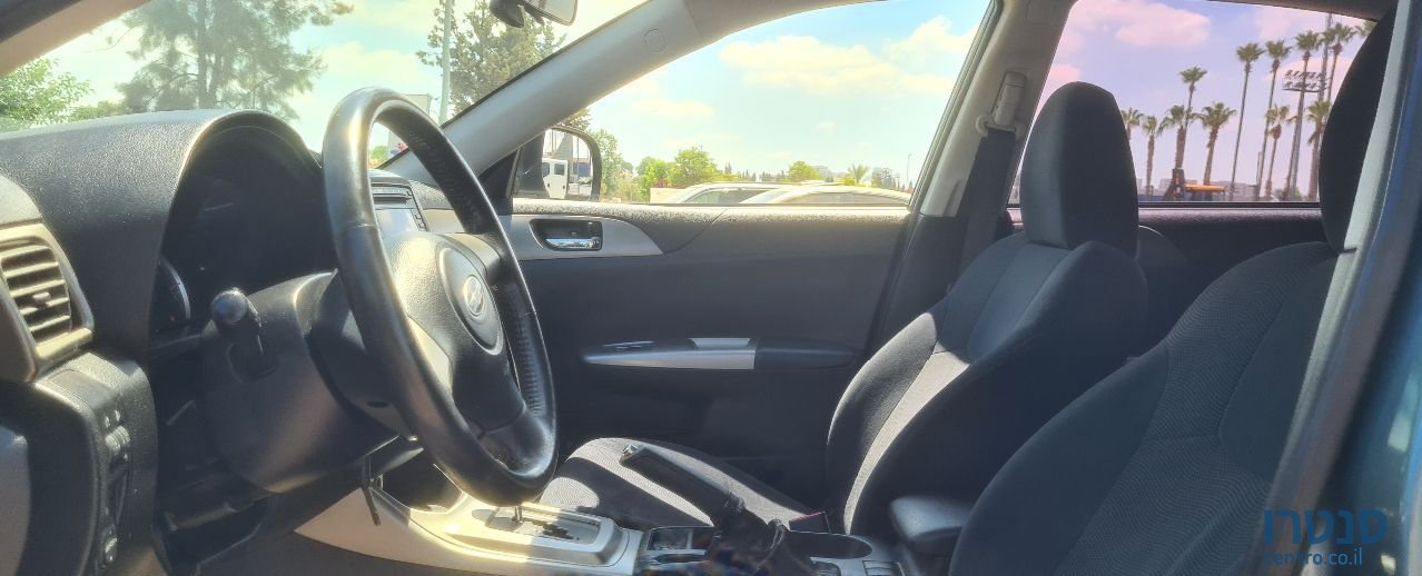 2010' Subaru B3 סובארו האצ'בק photo #2