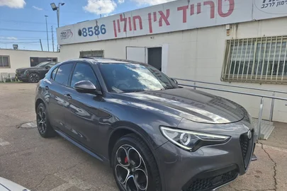 2020' Alfa Romeo Stelvio אלפא רומיאו סטלביו