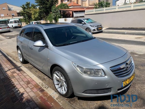 2011' Opel Insignia photo #1