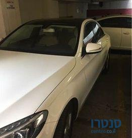 2014' Mercedes-Benz C Class photo #2