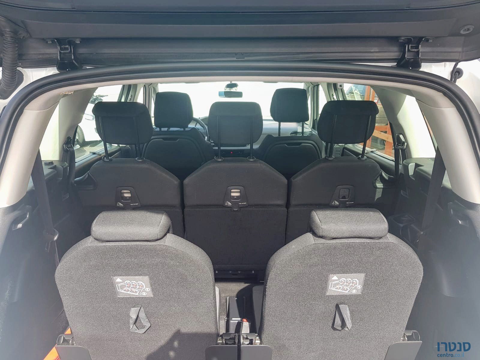 2015' Citroen C4 Picasso photo #4