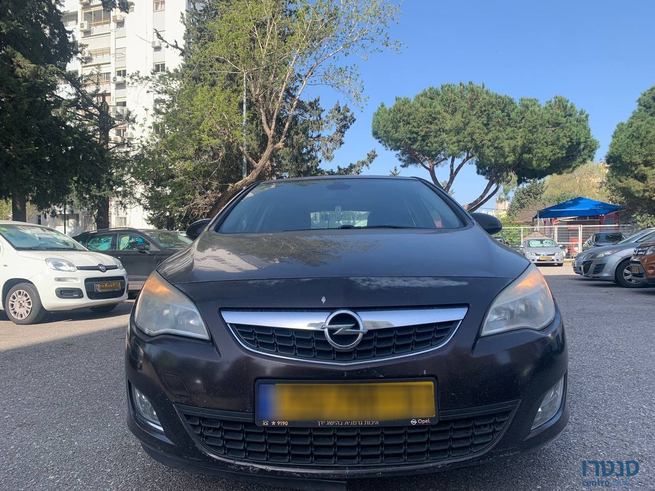 2012' Opel Astra J Turbo photo #1