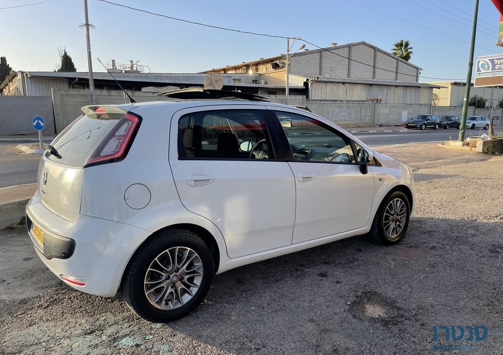2012' Fiat Punto Evo פיאט פונטו איבו photo #3