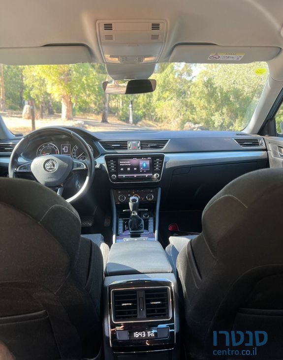 2018' Skoda Superb סקודה סופרב photo #3