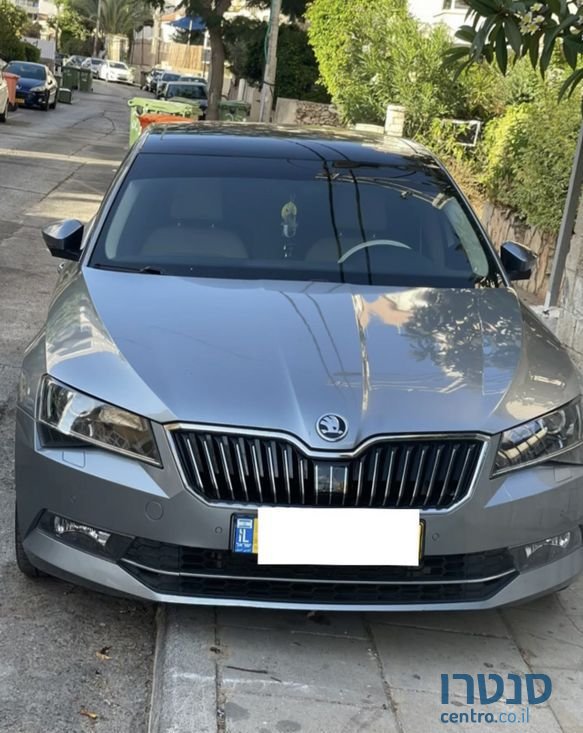 2017' Skoda Superb סקודה סופרב photo #2